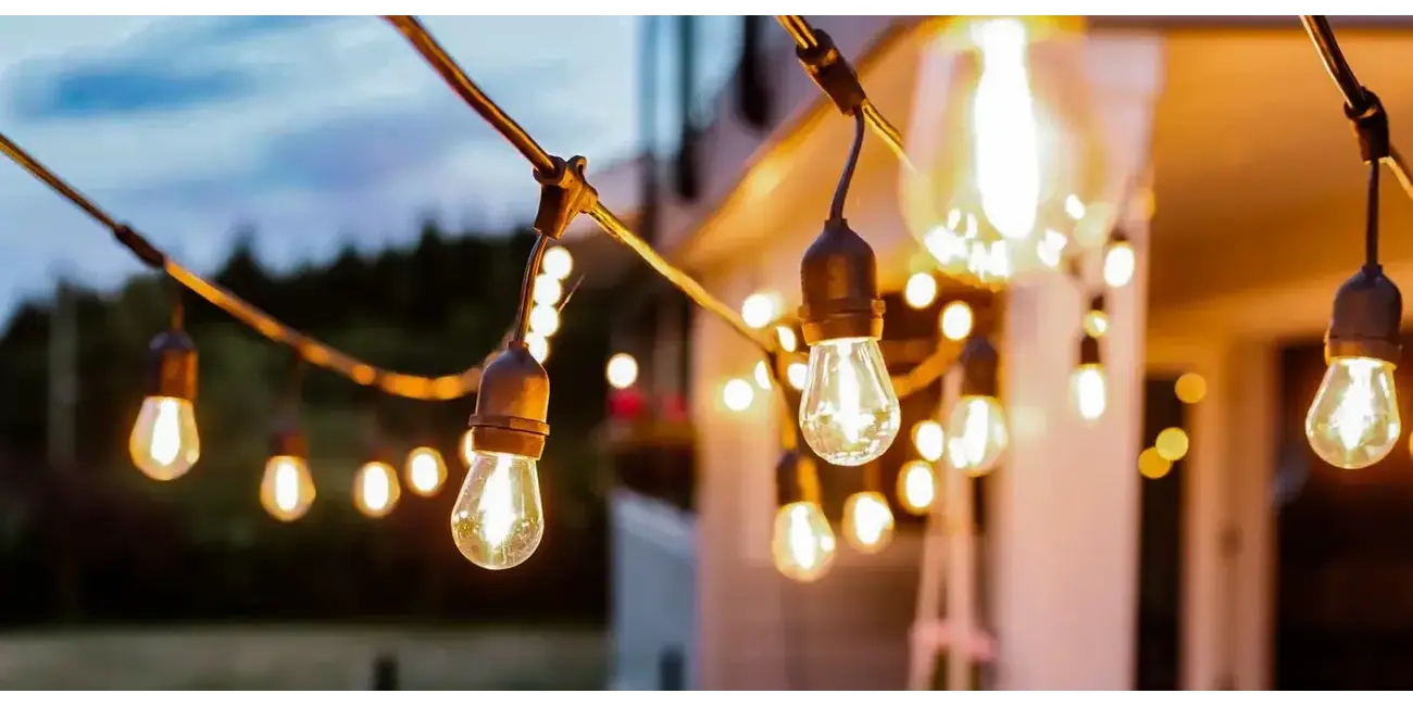 Bistro Lighting installation